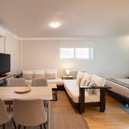 Bright, Cosy Studio Close To Glyfada Beach & Center Atenas Exterior foto